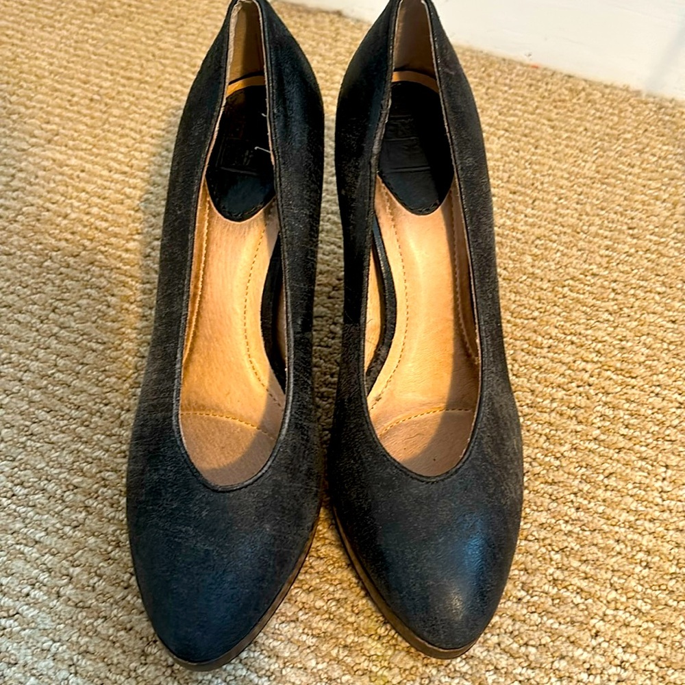 Frye Harlow distressed grey/blk leather platform high heel sz 8 great condition